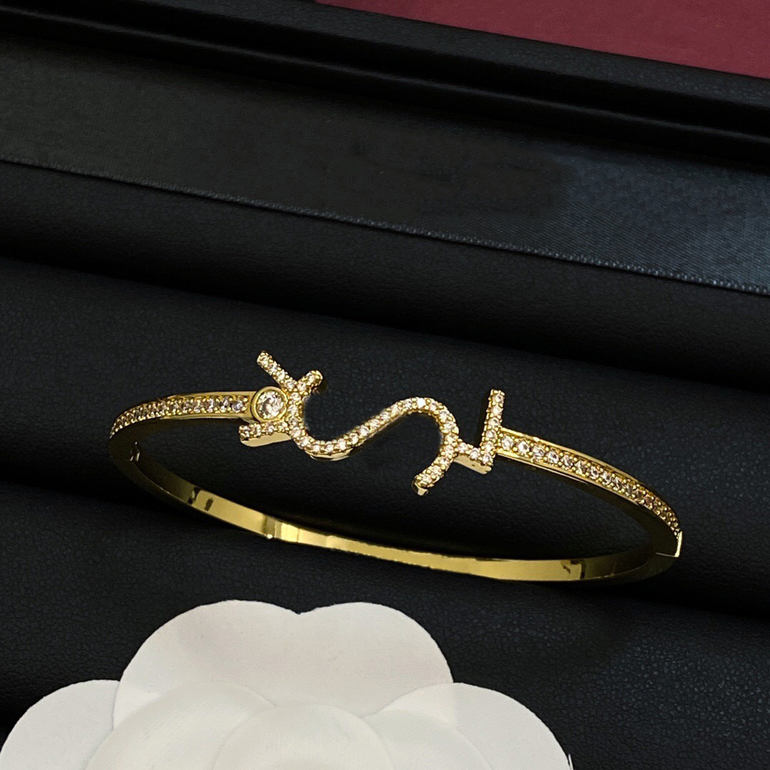 Women designer Bracelets Gold Color bracelet Bangles with diamonds Women High Quality Opening luxury Letter engagement Jewelry