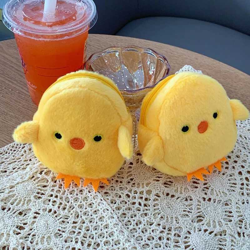 1Pc 12cm Kaii Carto Yellow Chick Children Animal Plush Coin Purse Cute Keychain Headphe Wallet Card Key Bag Pocket PendantXJ241111