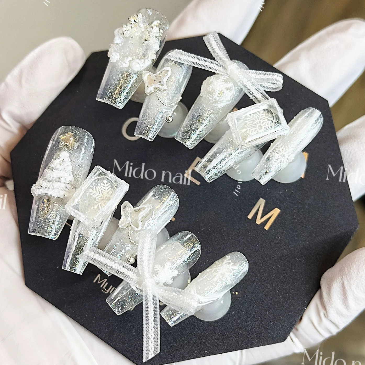 White Winter Ribbon Christmas Tree Snowflake Butterfly Fake Nail Handmade Nail Art Accessories Halo Dye Nail Tip 241031