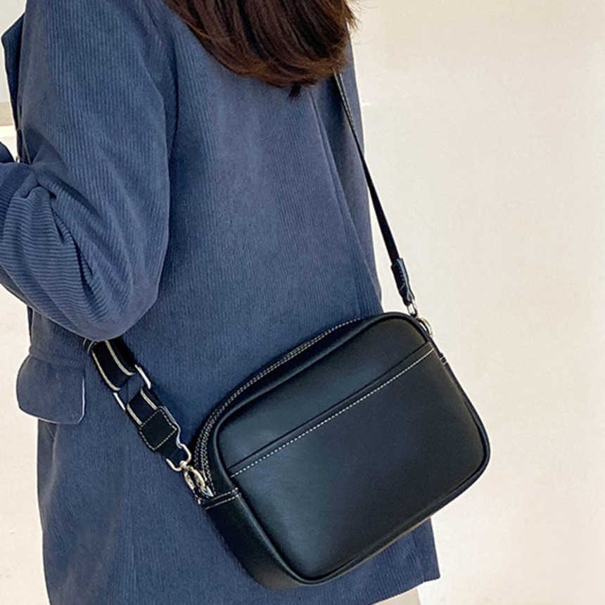 Shoulder Bags Camera Bag WoMens Bag Large Capacity Crossbody Bag WoMens Single Shoulder Small Square Bags 241015