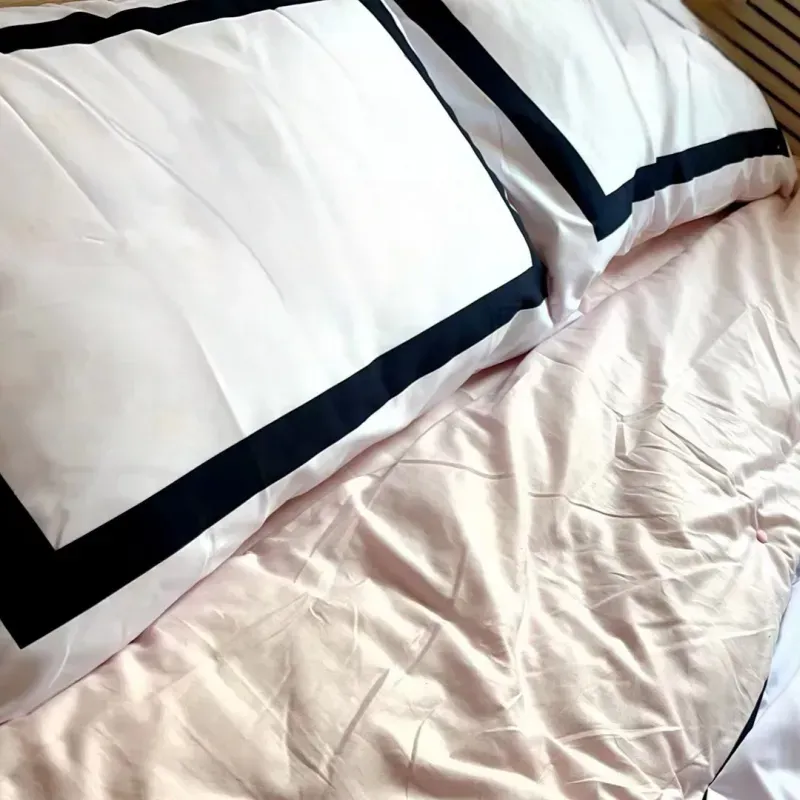 Nordic light high-end four-piece quilt set with ground wool double plus 2.0m bed sheet non-slip