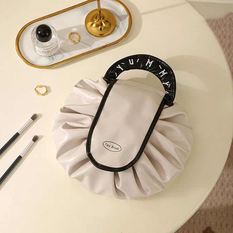 Lazy waterproof handheld makeup bag large capacity with magnetic buckle travel toilet storage bag 241031