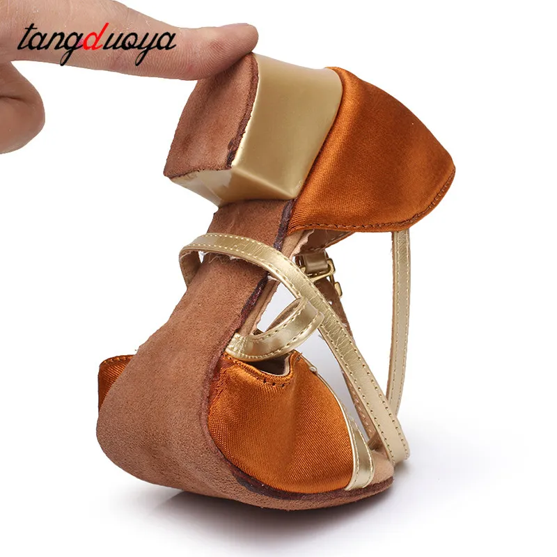 New Girls Latin new Dance Shoes Women Ballroom Children's Dance Shoes soft-soled Professional 2025 child/kids/Salsa Practice Shoes