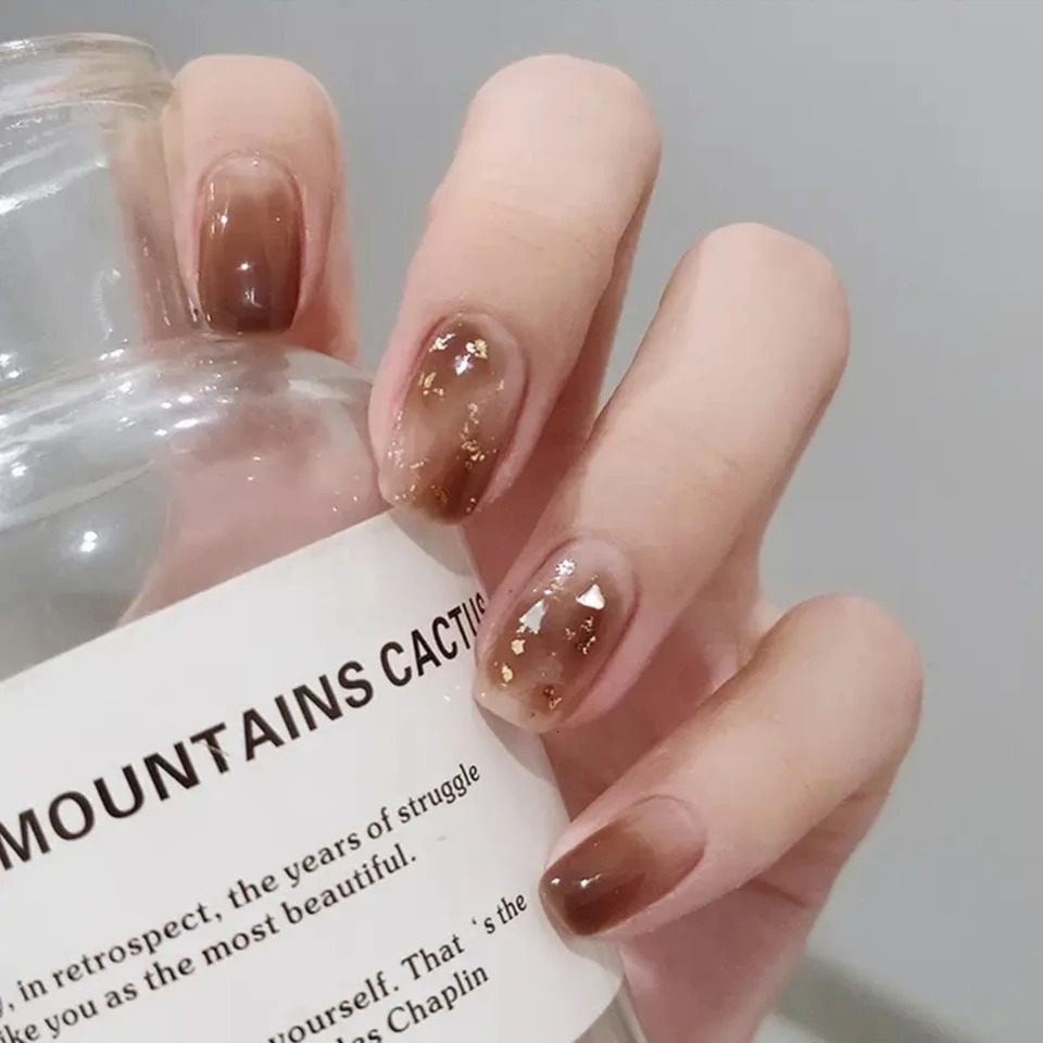 Stunning gold foil latte colored ergonomic patch with gorgeous dyed nail art n suitable for short fake nails perfect for fashion 241031