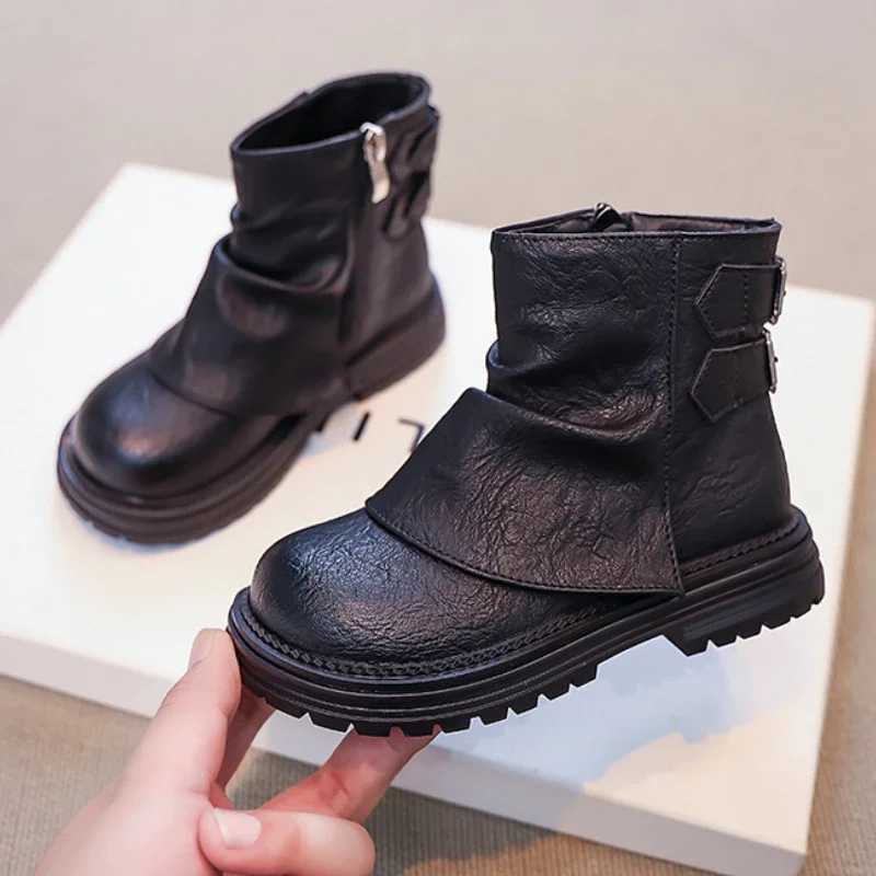 Girls ankle boots hot spring and autumn childrens leather boots thick soled patches fashionable work childrens short boots new version M241102