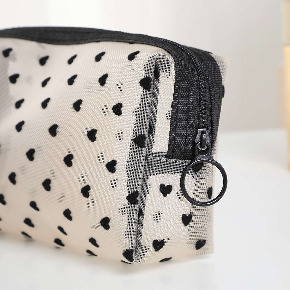 new heartshaped mesh with multiple styles of lipstick touch up card bag portable makeup bag