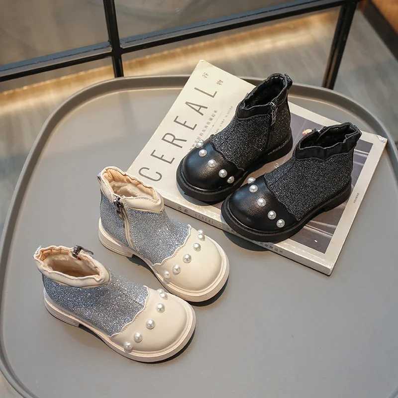 Winter childrens leather shoes Versatile soft rhinestone Chic Sweet Princess Boots cute pearls childrens fashionable casual girls boots M241102