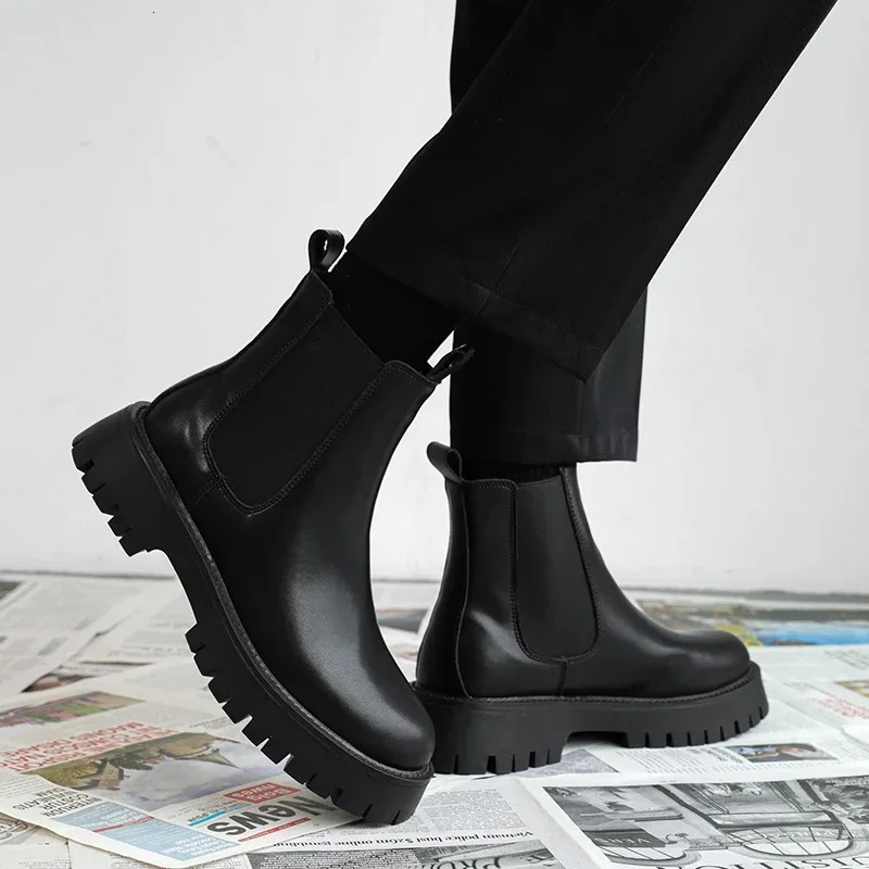 Outdoor leather mens ski boots platform shoes mens winter plush snow boots fashionable and fully matched mens motorcycle off-road boots 241031