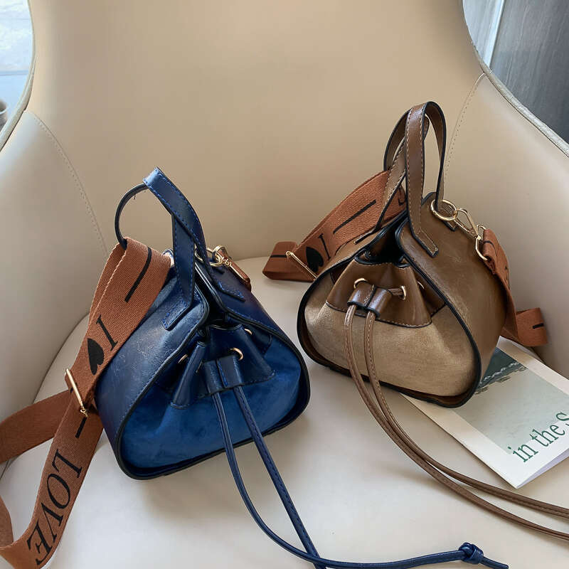 Vintage Women Crossbody Bags Fashion All-Match Drawstring Mini Bucket Pac Autumn New Soft Leather Ladies Shoulder Bag