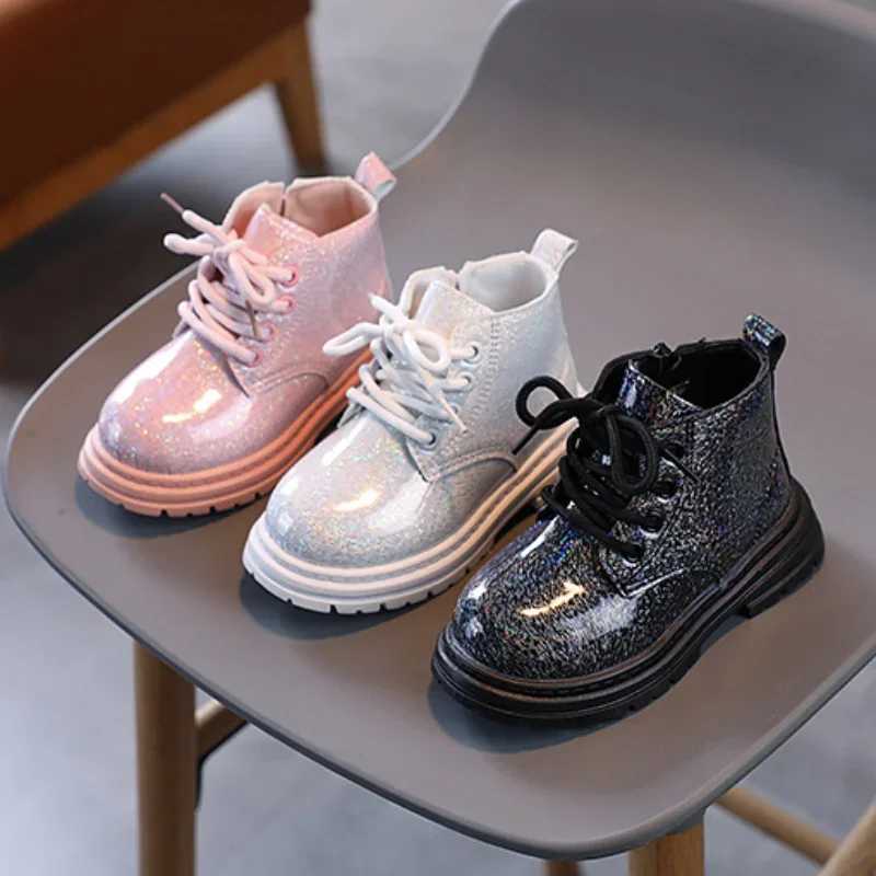Childrens Thick Bottom Childrens Leather Boots Spring and Autumn Childrens Fashion Platform Foot Boots M241102