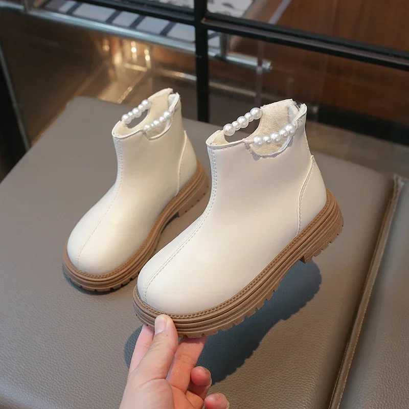 Girls Boots Princess Shoulder Fashion Ankle Boots Warm Plush Winter Shoes Solid Color Version Childrens Cotton Boots M241102