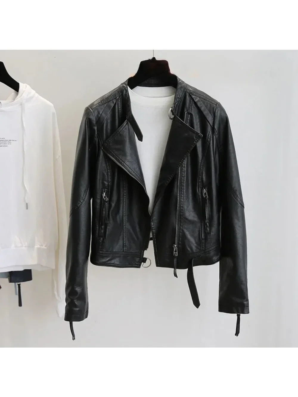 Spring Brown Slim Fit Versatile Motorcycle Leather Jacket Bracket Necklace Small Leather Jacket Womens Short Leather Jacket 241031