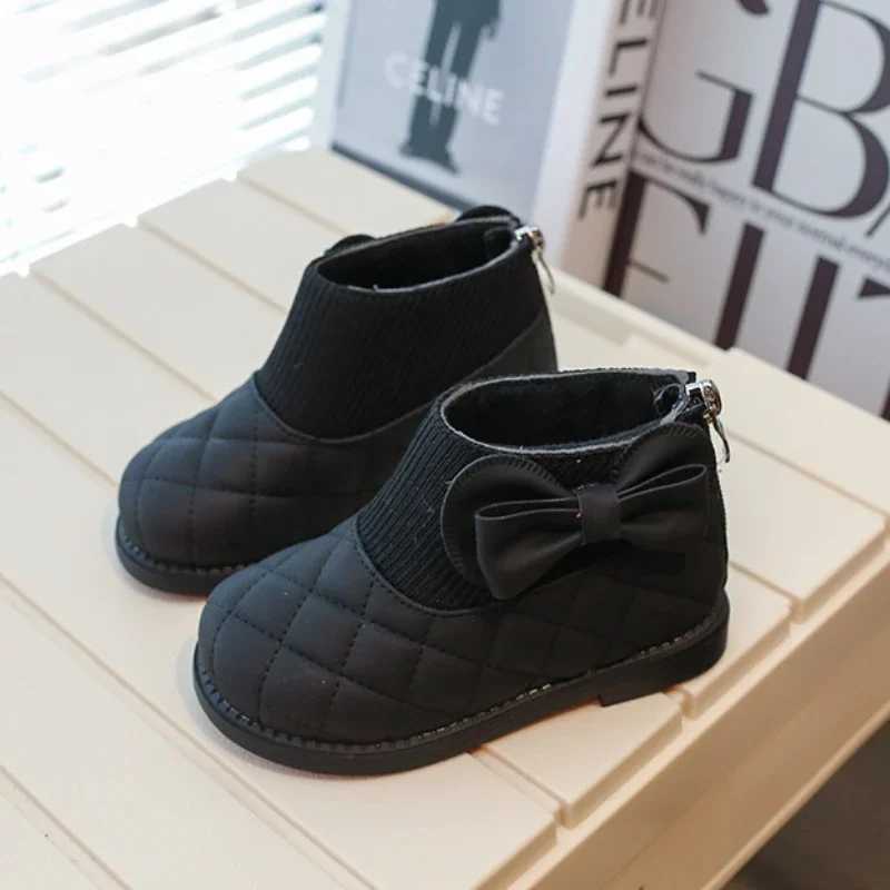 Autumn and winter childrens plush cotton boots fashionable side bow knot childrens leather boots shoulder girl princess ankle short boots M241102