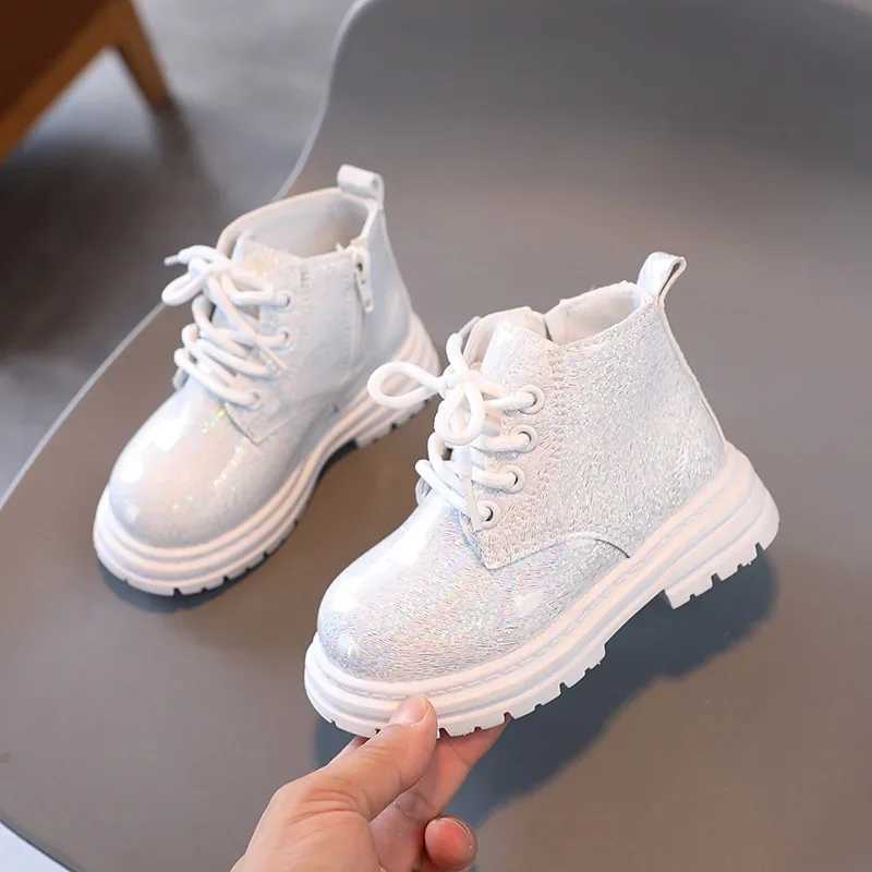 Childrens Thick Bottom Childrens Leather Boots Spring and Autumn Childrens Fashion Platform Foot Boots M241102