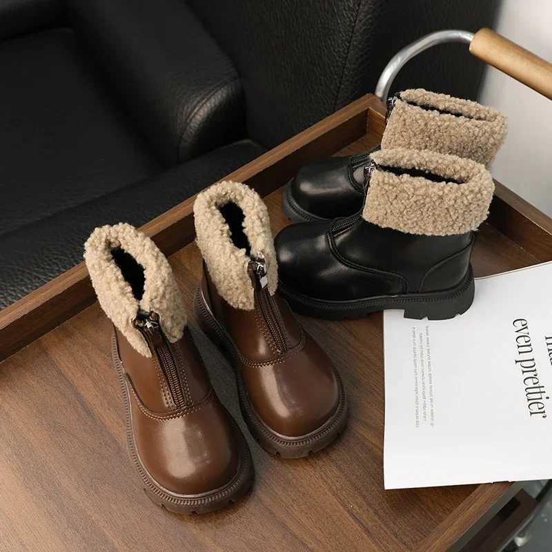 New Girls Childrens Boots Winter Warm Plush Preschool Edition Cotton Boots Fashion Leather Boots Thick Bottom Childrens Ankle Boots Anti slip M241102