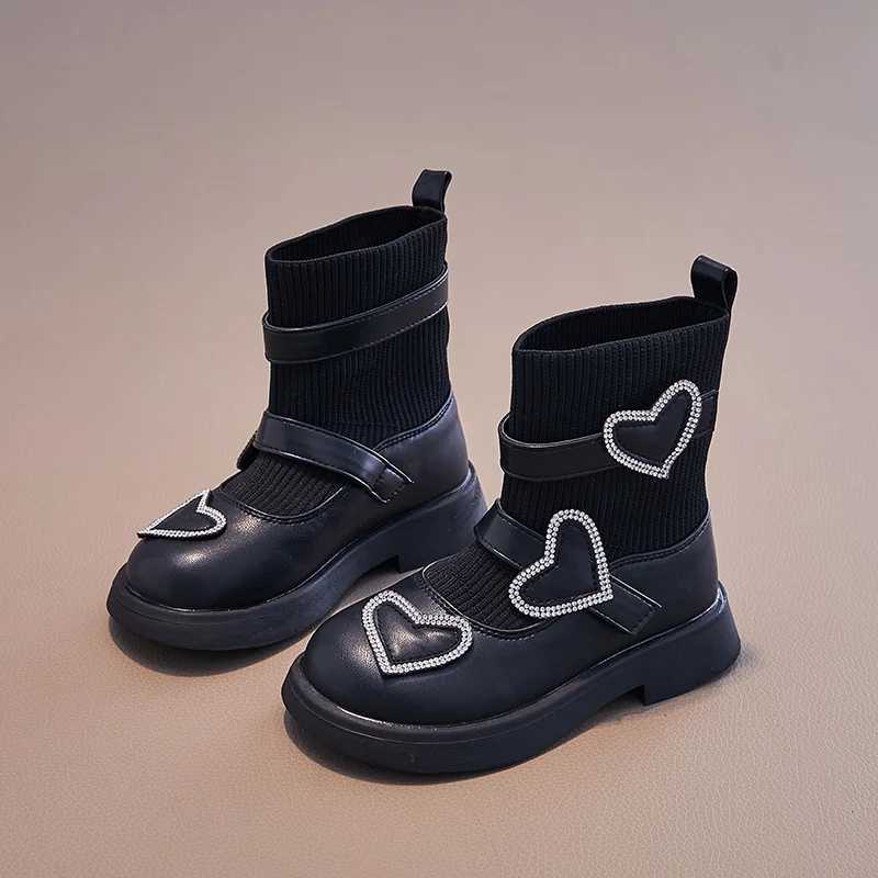 Girls autumn and winter boots outdoor childrens ankle boots sequined love princess boots anti slip British sled childrens shoes size 26-36 M241102