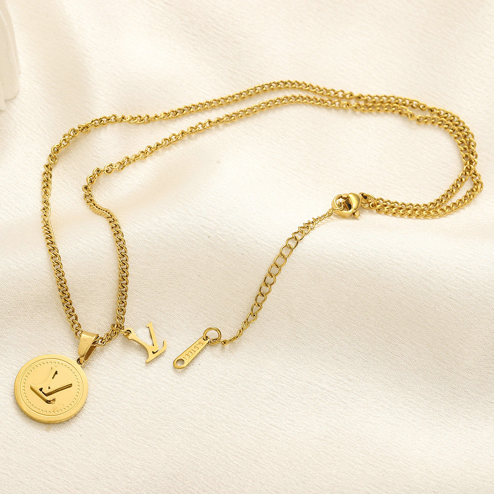 Designer Brand Pendant Necklaces Letter Chain Woman Necklace Gold Plated Wedding Jewelry Gifts