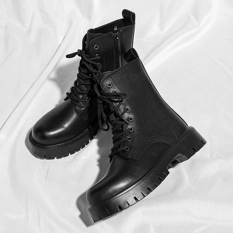 Mens round toe boots are comfortable fashionable breathable and suitable for outdoor platforms. Non slip leather boots are recommended for spring and 