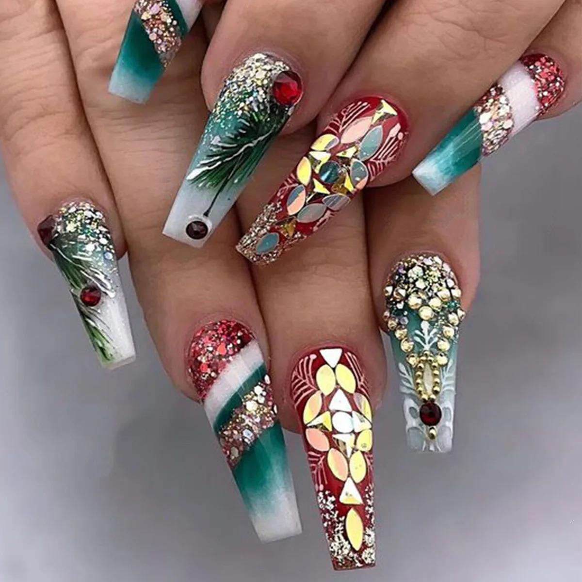 Christmas Theme Medium length Solid Red Nail Art Purple and Elk Fake Nail Sharp Finger Date Acrylic Holiday Fake Nail 241031
