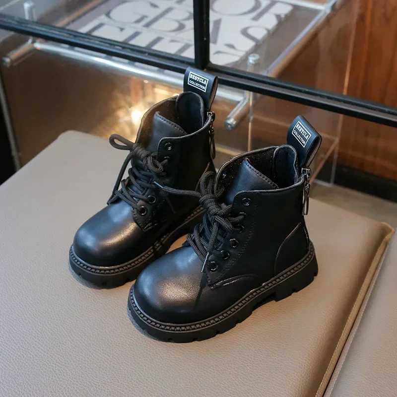 Childrens shoes girls shoes simple school version shoes spring and autumn fashionable leather boots childrens platform ankle boots double zipper M2411