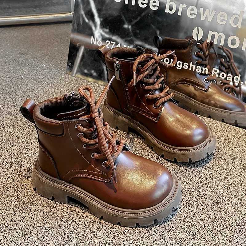 Childrens leather boots Childrens leather boots M241102