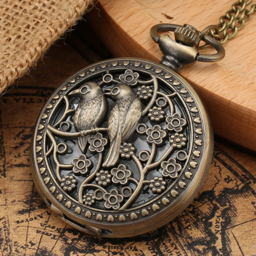 Vintage Bronze Wild Animal Pattern new Necklace Watches Wolf/Eagle/Deer/Bear/Horse/Birds 2025 Retro Elegant Quartz Pocket Clock