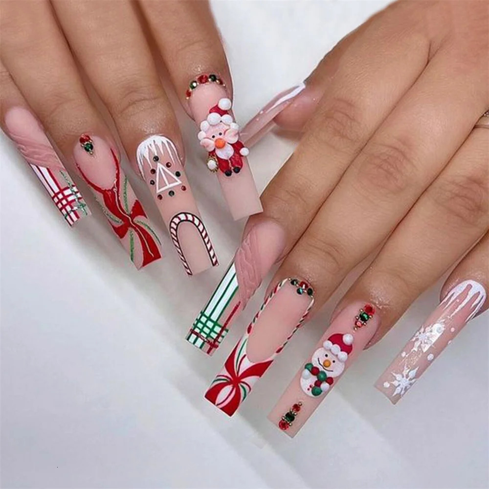 Christmas wearable long style fake nail set with reindeer snowflake n artificial acrylic full set pressing nail tips 241031
