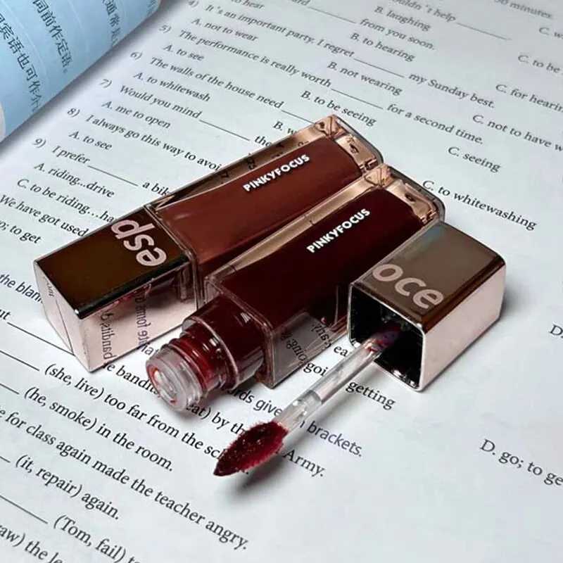 PINKYFOCUSPN902 transparent small square tube mirror lip glacier water light light moisturizing small but not greasy W241101