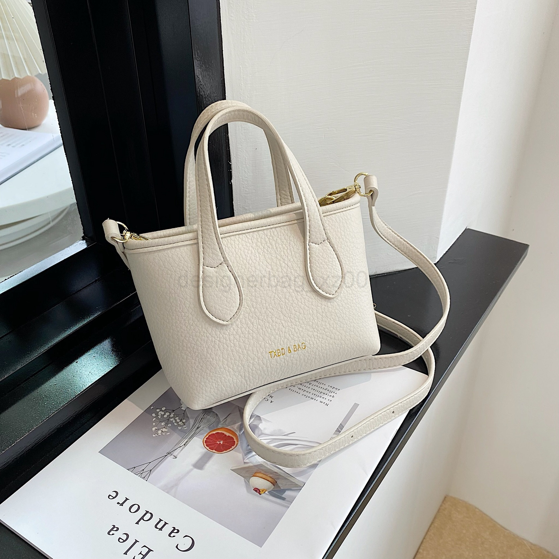 Fashion Classic Bag Designer 10a Top Woman Handbagevening Bags Korean Version Simple Handbag for Women New Popular Water Bucket Scarf Texture Western 