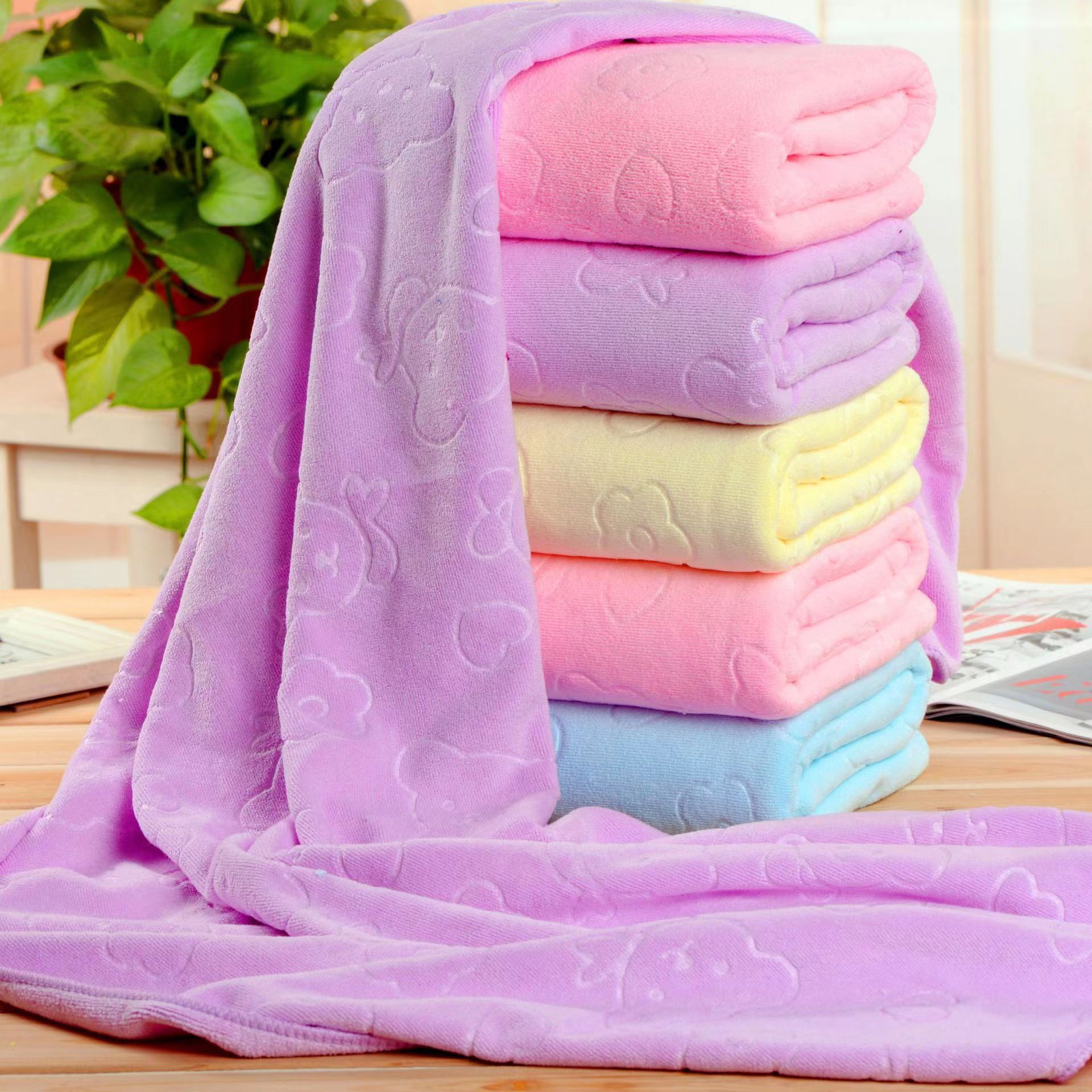 Fashion Soft Cartoon 30*60cm 35*75cm Pets Dog Cat Puppy Super Absorbent Towel Dry Hair Ake A Shower and Wipe Body Dog Supplies