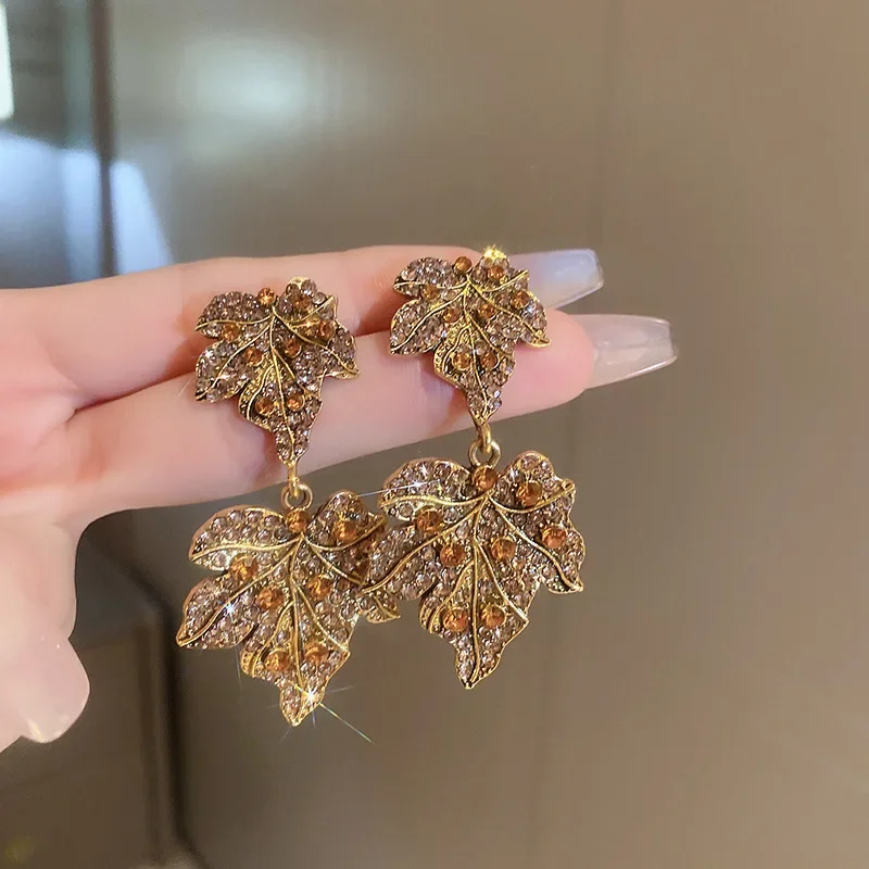 Vintage Champagne Pearl Necklace Maple Leaf Crystal Earrings For Women Party Banquet Jewelry Sets