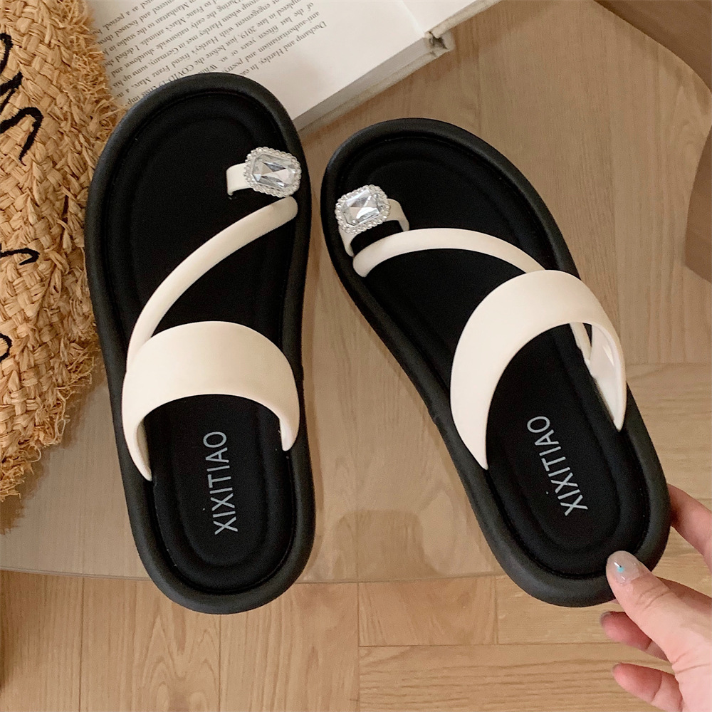 Summer slippers Bathroom deck non-slip women's simple color matching family flip-flops Beach women's slippers Slipper slide indoor outdoor