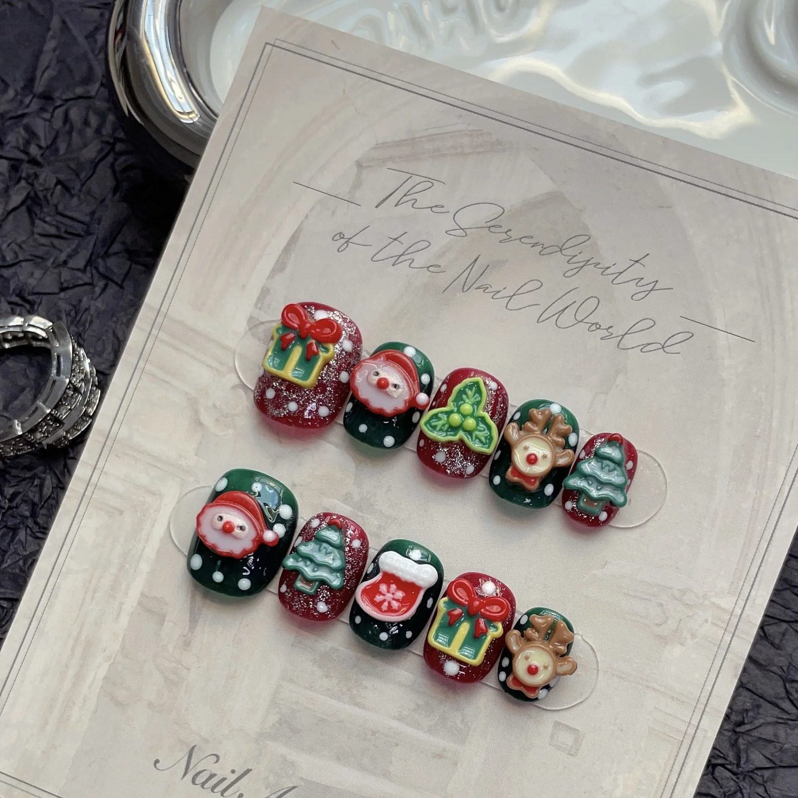 Short Christmas handmade nail pressing gift for girls high-end wearable fake nails snowman deer n ballet nail art 241031