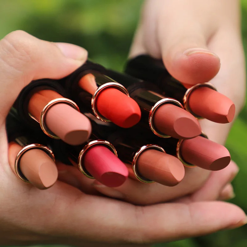 Custom 24 color matte waterproof lipstick colorless cup durable colorless sexy lipstick cosmetics bulk 241031