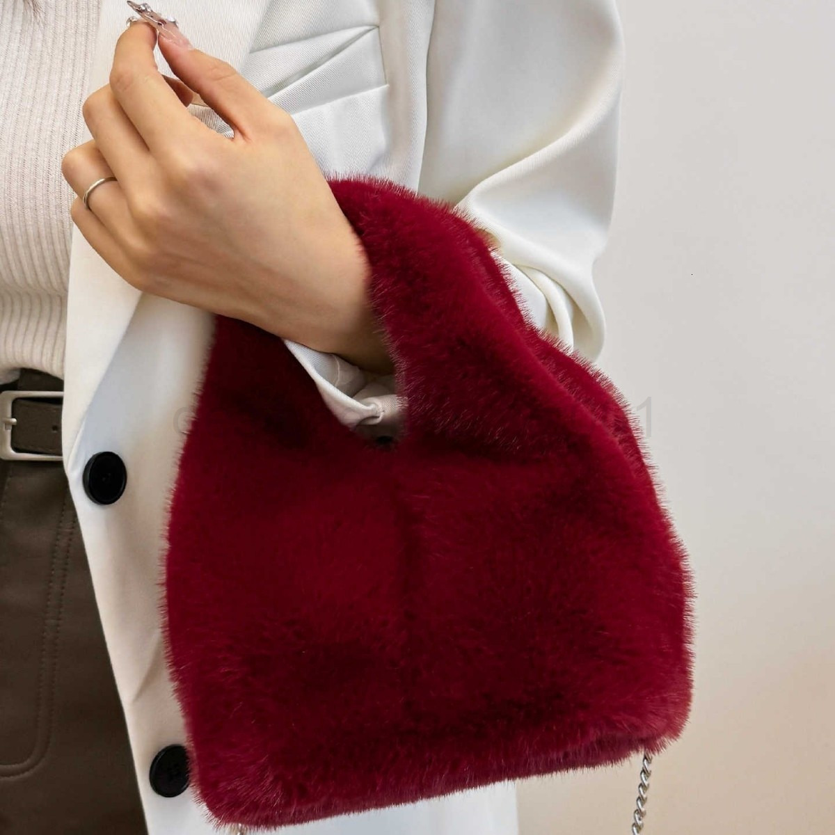Fashion Classic Bag Designer 10a Top Woman Handbagevening Bags Bags2024 Autumn/winter New Plush Handbag Womens High End Cute Shoulder Crossbody