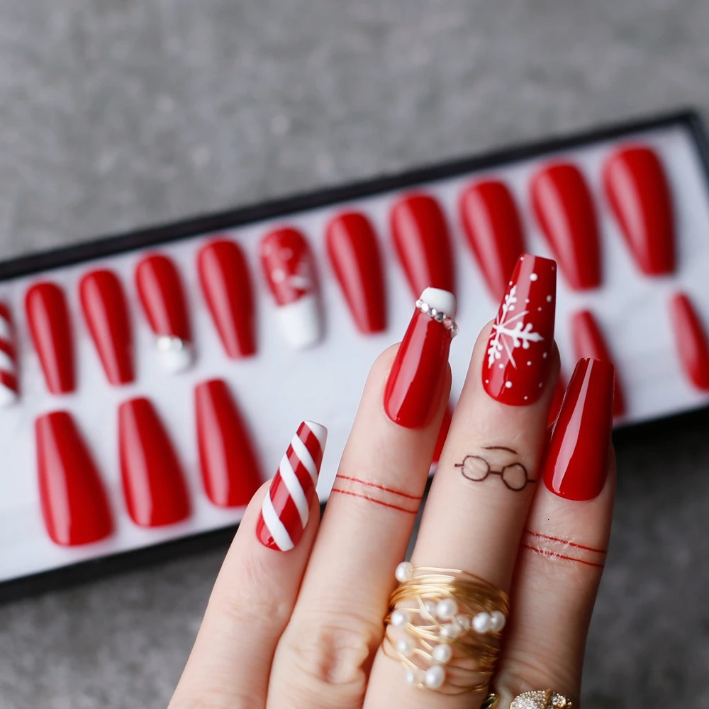 Christmas Candlelight Coffin Fake Nail with Acrylic Crystal Box DIY Style Art Fake Analysis Tips Press Nail Snow Christmas Hat 241031