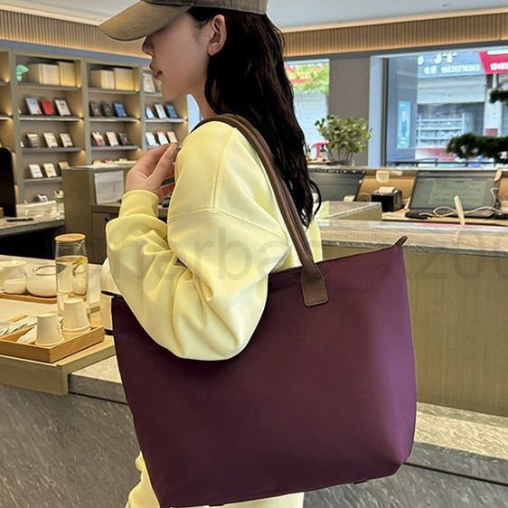 Bag Designer Fashion Classic 10a Top Woman Handbagevening Bags New Minimalist Womens Handbag Tote Versatile Waterproof Oxford Cloth Shoulder Armpit