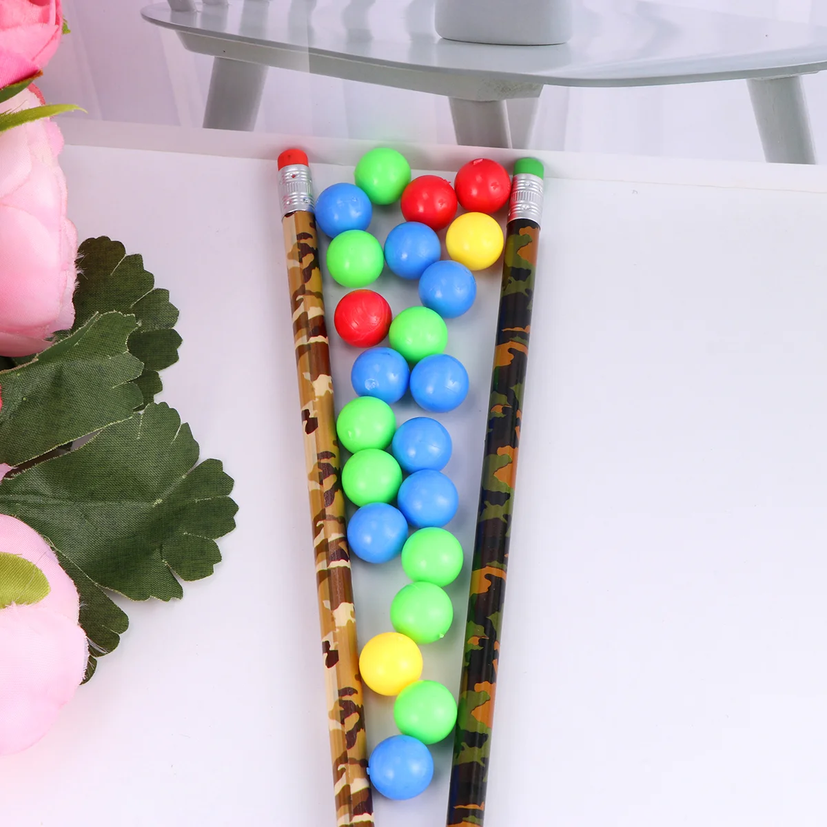 Game Replacement Balls Plastic Colorful Games Beads Compatible for Hungry Hippos Swallowing Beads Game Toy (Random Color)
