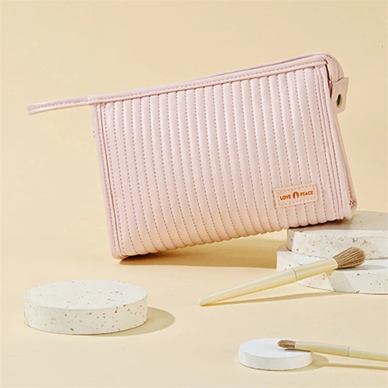Makeup bag waterproof PU womens makeup box travel zipper cream colored makeup beauty cleaning organizer bag bathroom makeup bag 241031