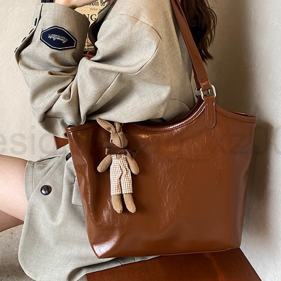 Classic Designer Bag Fashion 10a Top Woman Handbagfashion Canvas Bags Oil Wax Leather Sensory Large for Women New Trendy and Fashionable Shoulder with