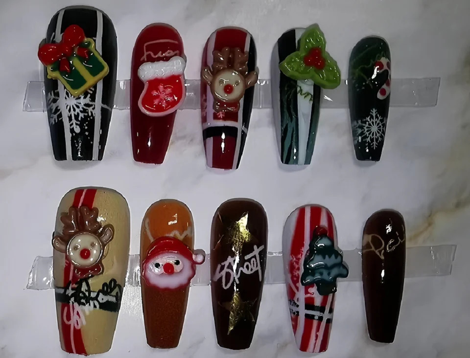 Christmas holiday nail press short square nail with holiday elements detachable Santa Claus and snowflake pattern control kit 241031