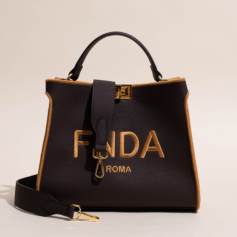 2023 New Female Bag Senior Sense Contrast Color Large Capacity Tote Bag Bucket Bag Light Luxury Single Shoulder Crossbody Bag