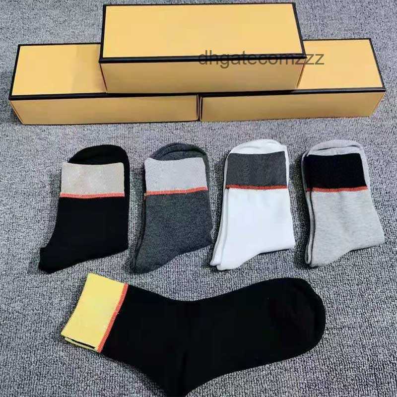 Classic Letter Socks For Men Women Stocking Fashion Ankle Sock Casual Knitted Cotton Candy Color Letters Printed 5 Pairs/Lot Come With 25ssq