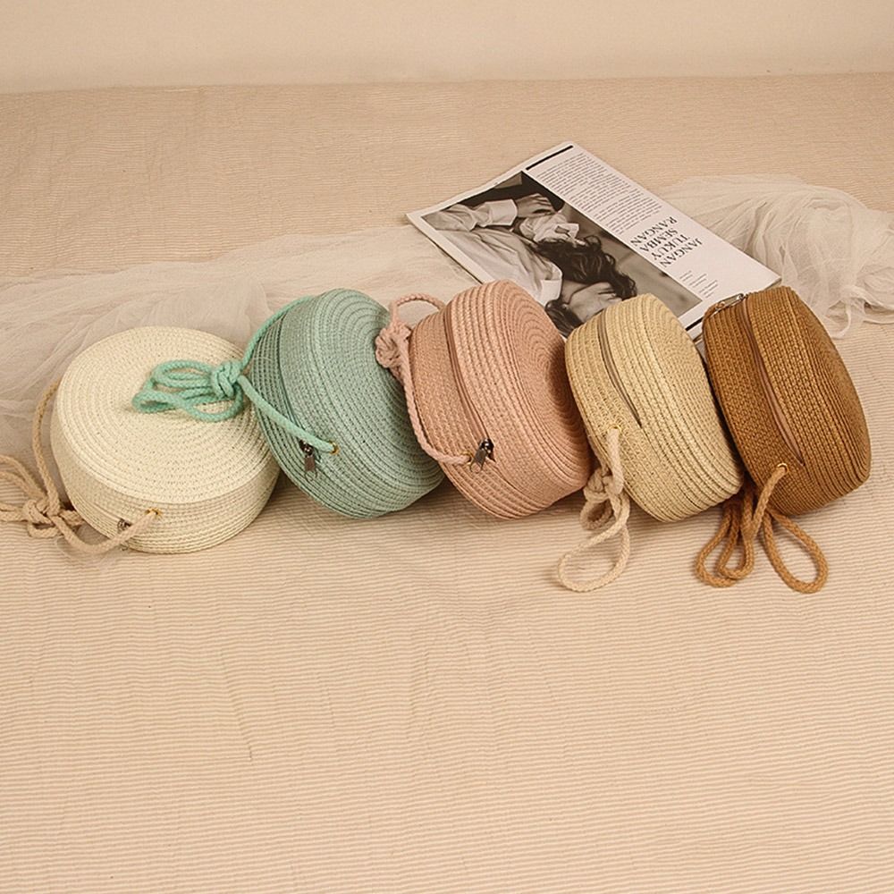 Fashion Summer Beach Bag Rattan Woven Straw Handbag Round Straw Bag Ladies Cute Rattan Woven Handbag Candy Color Small Handbag