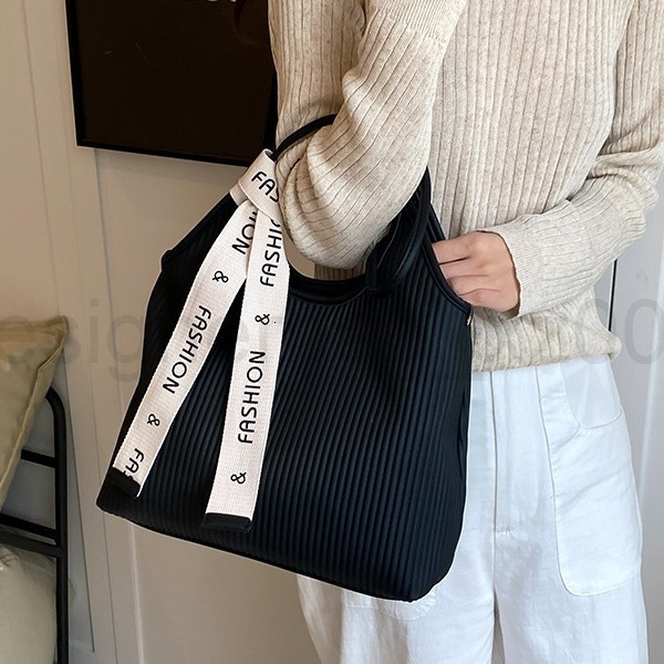 Bag Classic Designer Fashion 10a Top Woman Handbagevening Bags Large Capacity Underarm for Women New Fashionable Handheld Shoulder Versatile Casual Co