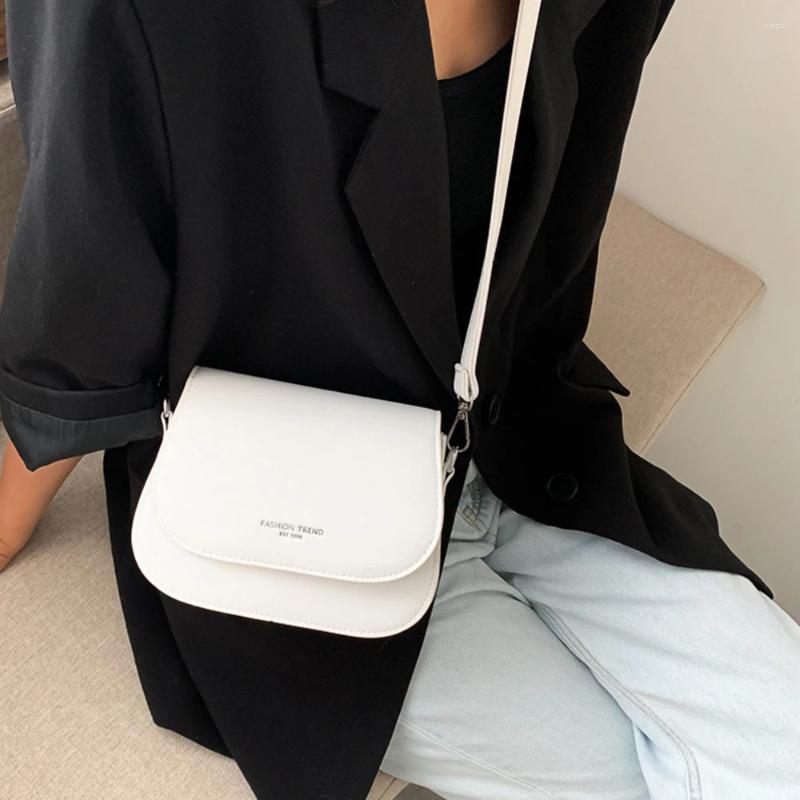 Totes PU Leather Shoulder Bag For Women Underarm Bags Fashion Simple Temperament Flap Handbags Mini Chic Ladies Crossbody 2024