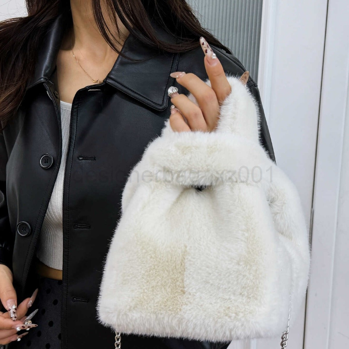 Fashion Classic Bag Designer 10a Top Woman Handbagevening Bags Bags2024 Autumn/winter New Plush Handbag Womens High End Cute Shoulder Crossbody