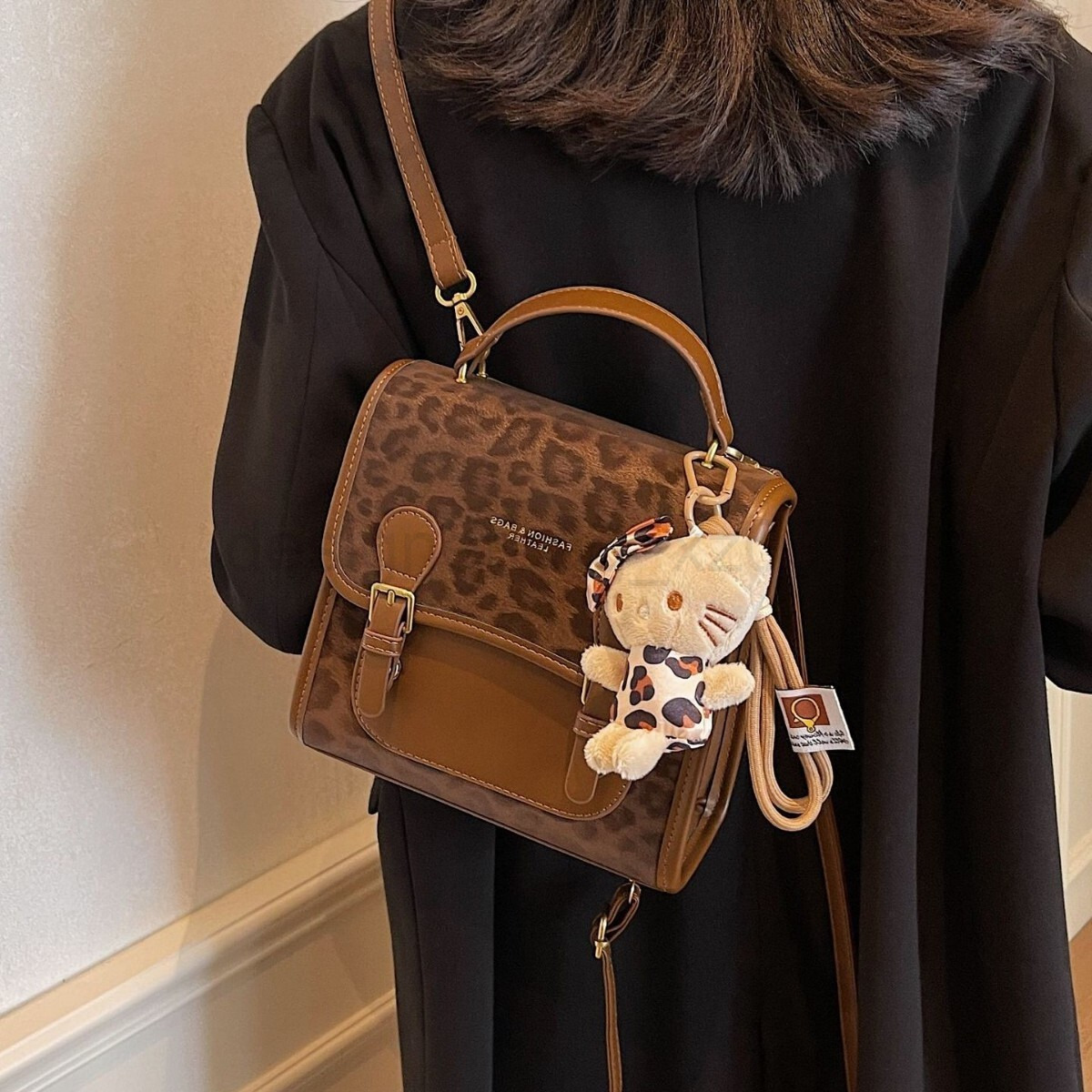 Classic Designer Bag Fashion 10a Top Woman Handbagevening Bags Popular Color Blocking Niche Leopard Print New Versatile Womens Single Shoulder Backpac