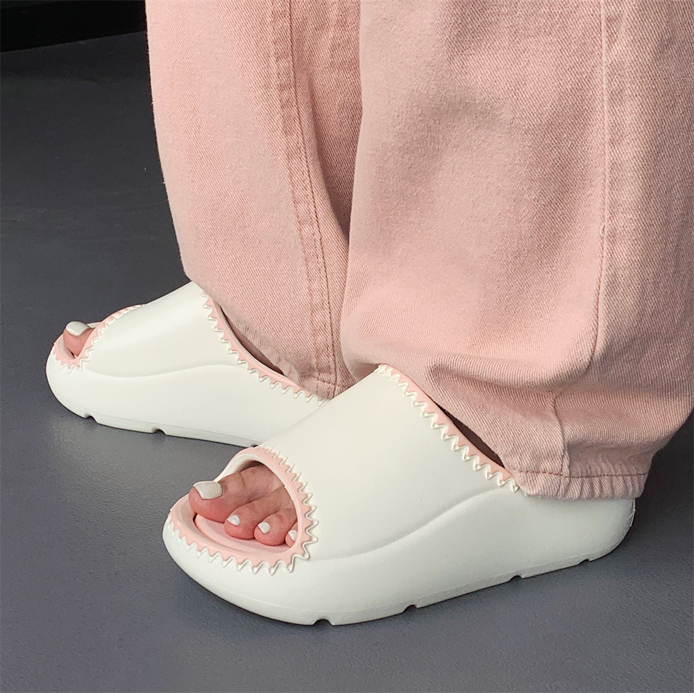 Street style fashion color matching sandals girls personality trend slippers Women summer wear 2024 new non-slip soft soled sandals