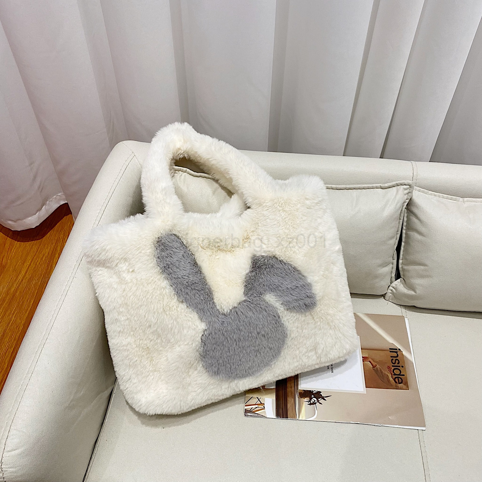Fashion Classic Bag Designer 10a Top Woman Handbagevening Bags New Hairy with Cute Rabbit Pattern Large Capacity Plush Tote Celebrity Casual Shoulder